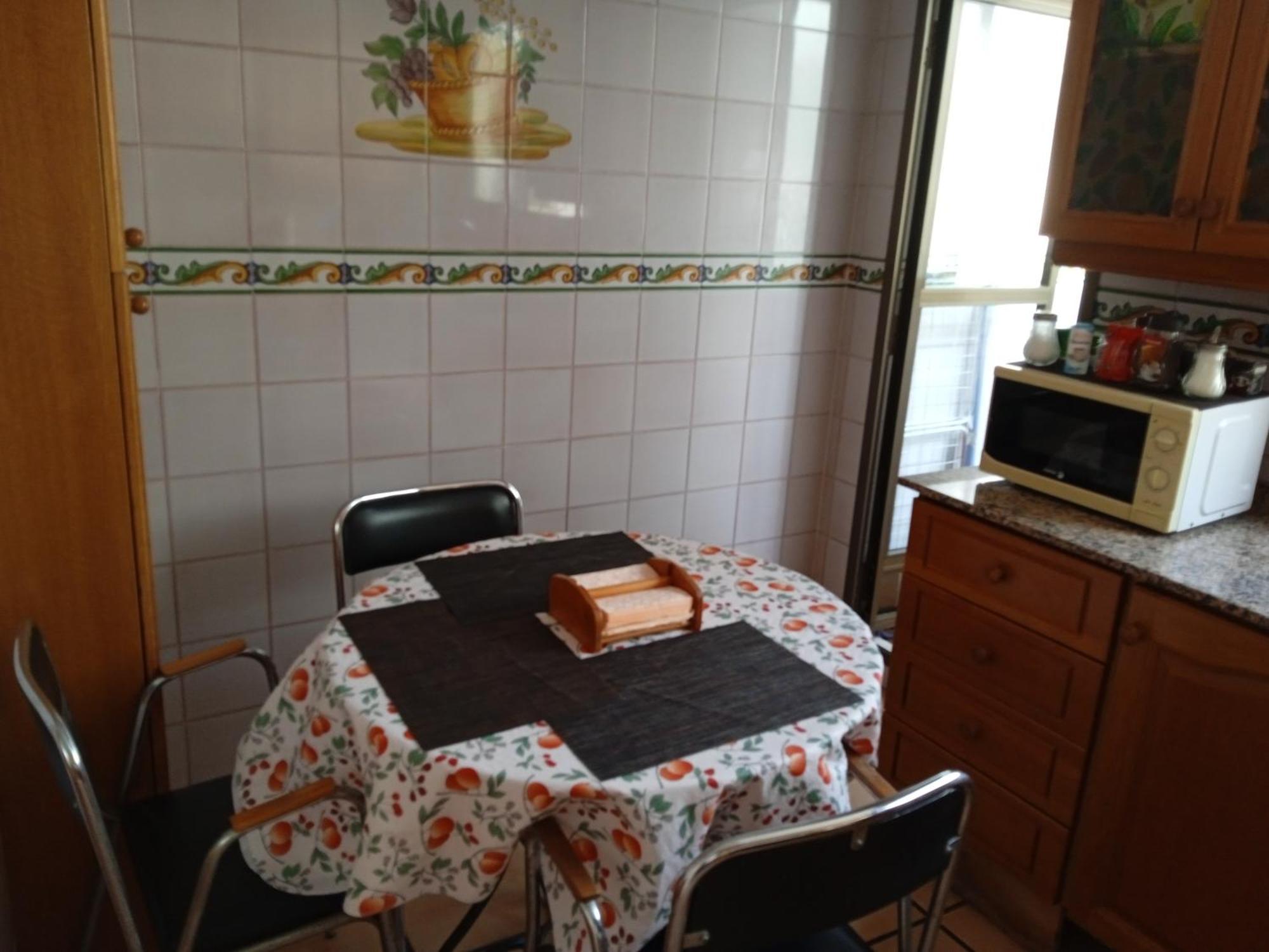 Con 2 Y 3 Camas, Bano, Cocina Y Lavadora