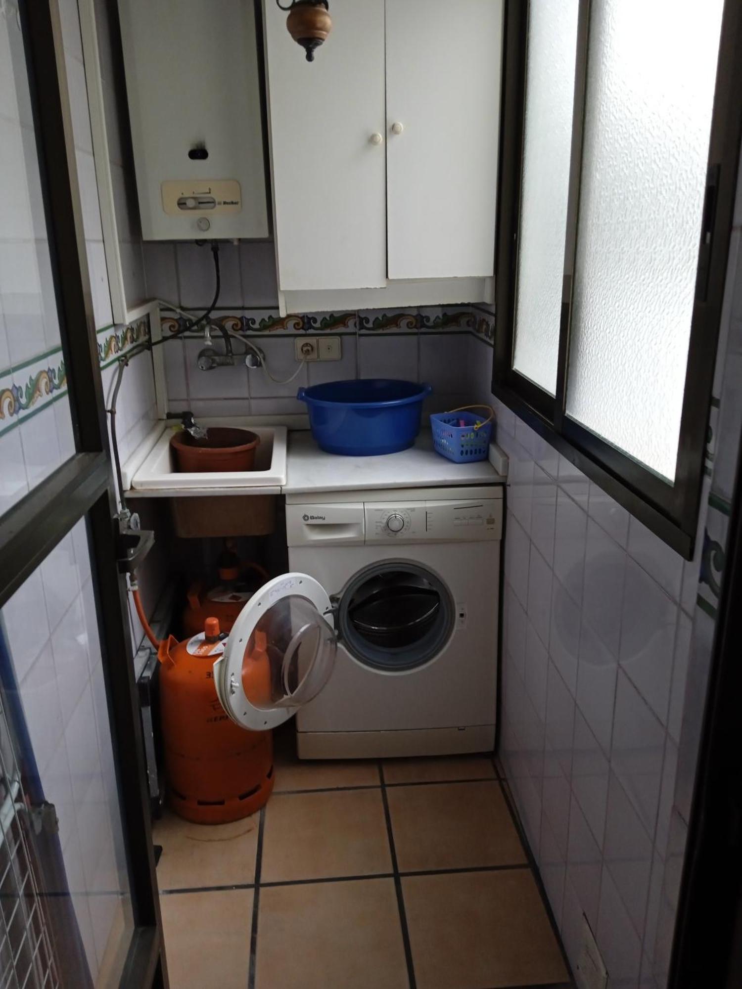 Con 2 Y 3 Camas, Bano, Cocina Y Lavadora * Albal